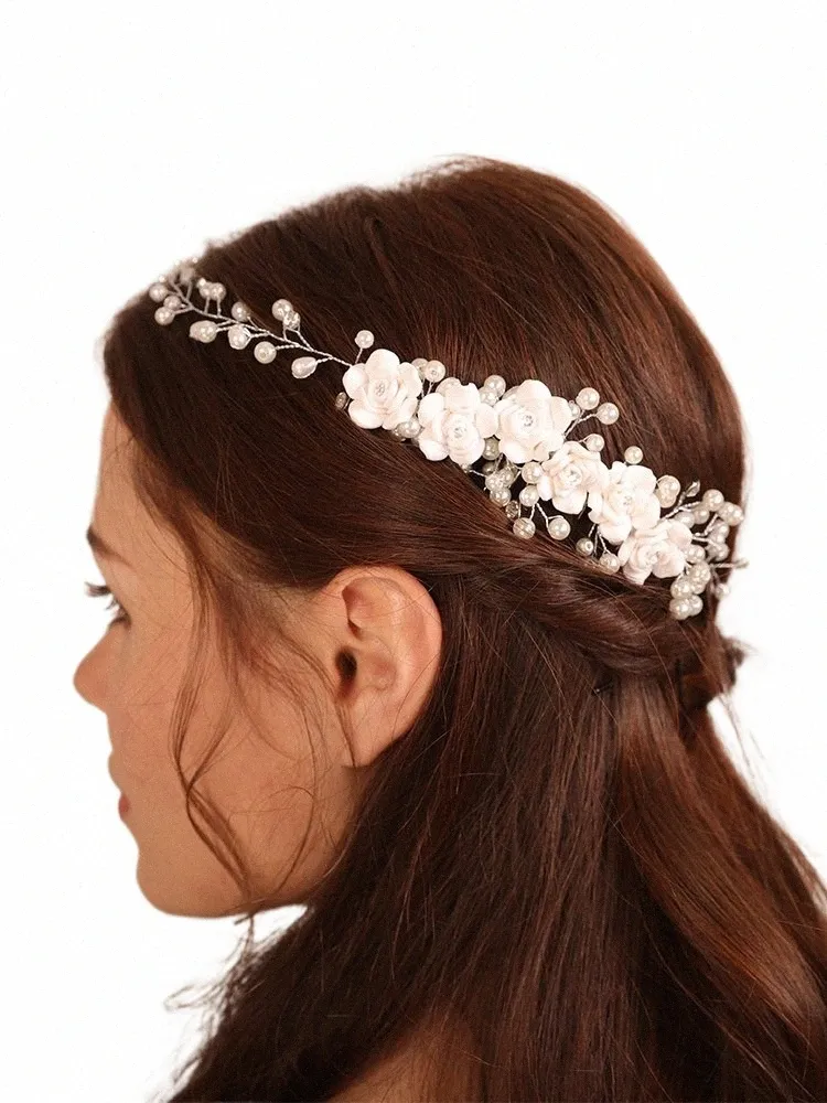 パールブライダルヘアコームRhineste Fr Bride Tiara Headband Wedding Hair Accories Party Haile Jewelry手作りヘッドピースC788＃