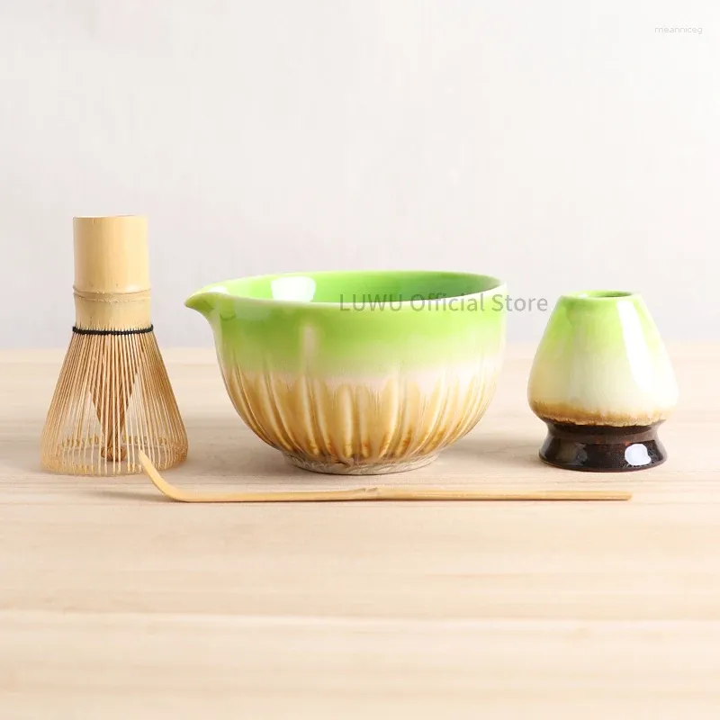 Teaware -sets Luwu 4pcs/set keramische Matha Tea Set kleurrijke chawan met tuit kom bamboe garde en chasen houders 380 ml