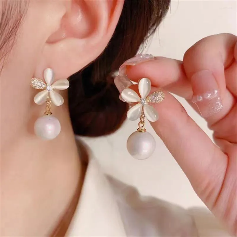 Pendientes colgantes Flor de ópalo de perlas de lujo para mujeres dulces elegantes temperamento elegante gota joyas de moda