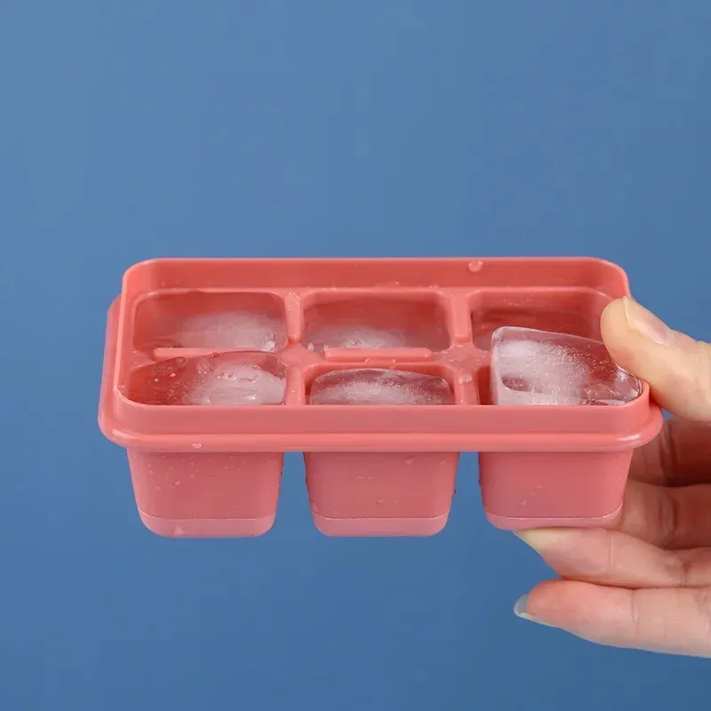 Silikon Ice Cube Maker -brickor med lock Mini Ice Muber Small Square Mold Ice Maker Kök Tillbehör Ice Mold Ice Cube Tray