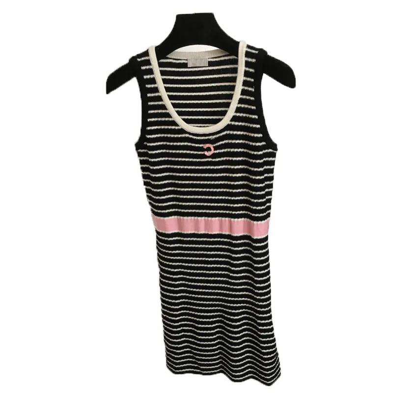 Women Striped Knit Dress Designer Embroidered Logo Knit Skirt Summer Fashion Party Slim Knit Dresses Casual Sleeveless Sundress