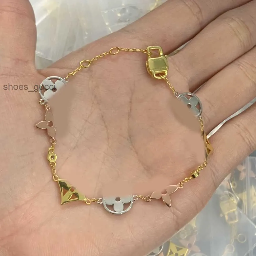 Luxury Gold Rose Silver Charm Bracelet Chain Bangle Fashion Womens Letter Pendant Clover Flower Bracelet Wedding Party Jewelry Gift