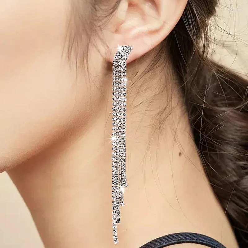 Dange oorbellen Bohopan 2024 Luxe lang voor vrouwen glans Rhinestone Drop Elegant Wedding Party Oordings Fashion Jewelry