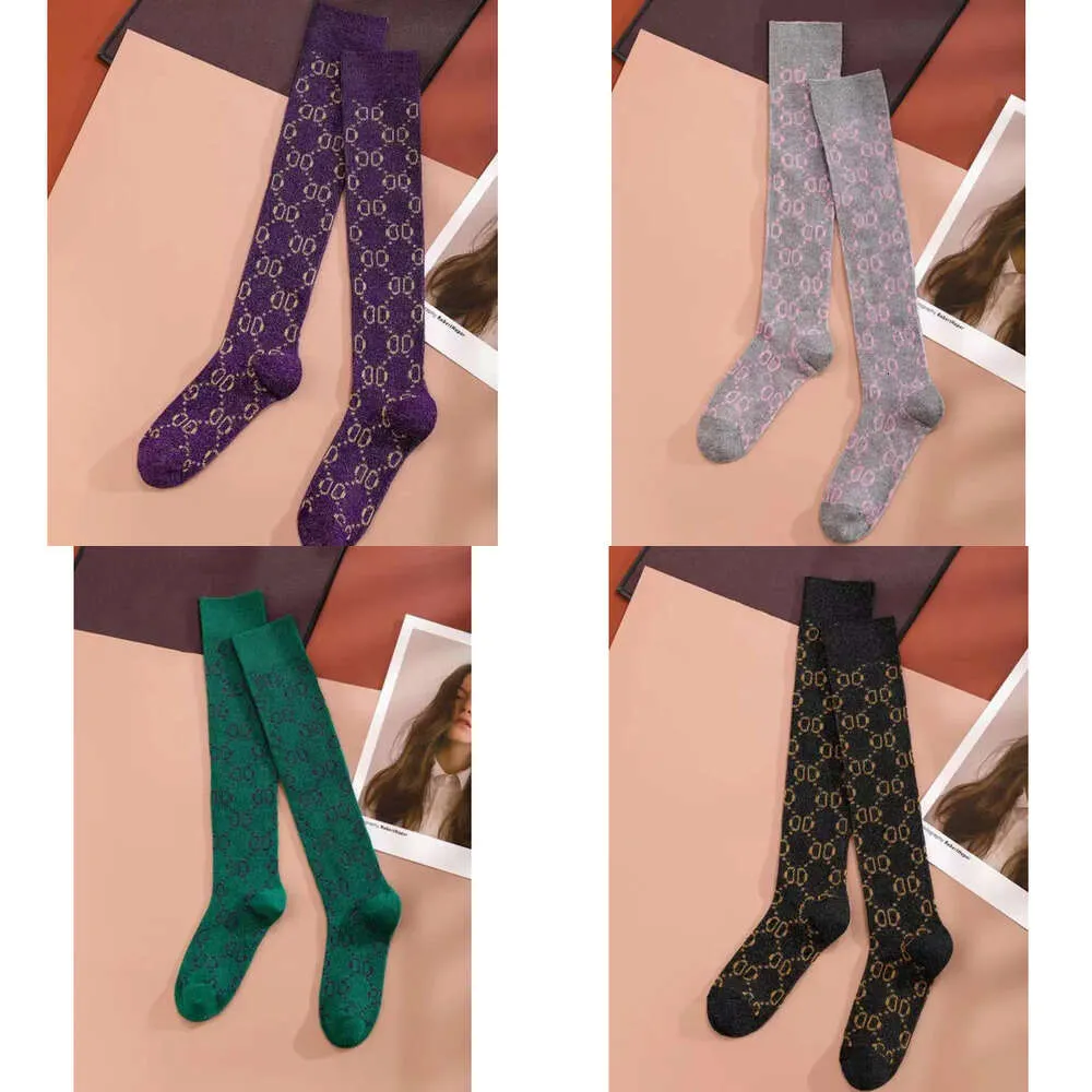 Designer pour femmes chaussettes pour hommes G chaussette de mode Sasifie les rues seniors confortables boucles de jambe de genou bas