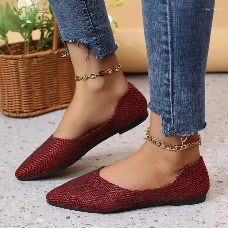 Sapatos casuais de couro macio mulheres 2024 Spring Fashion Comfort pontudo fêmea plana feminina não deslizante Zapatos Mujer