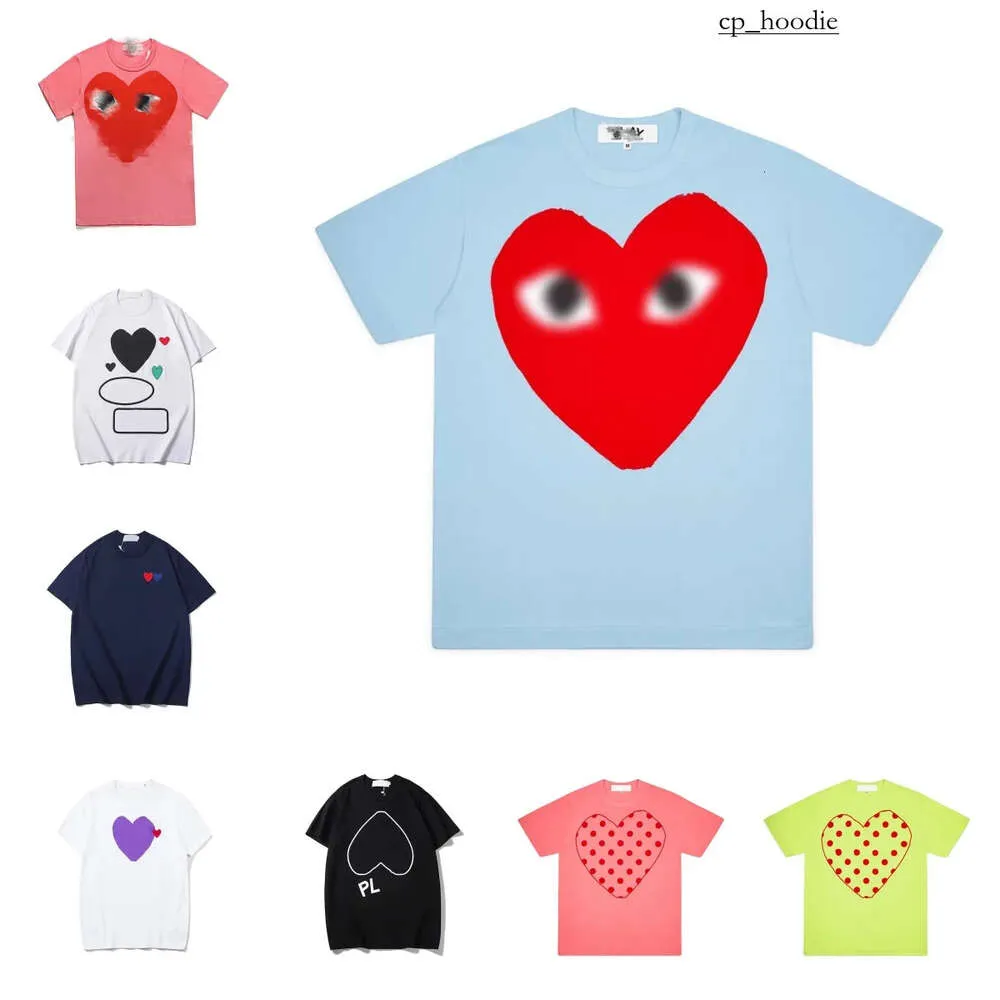 Comme Des Garcon Luxuxry Street Trendy Designer Mens Maglietta Cdg Cash di alta qualità Cambulla Shirt sciolto e confortevole da donna Red Heart Commes Des Garcon T -Shirt 7782
