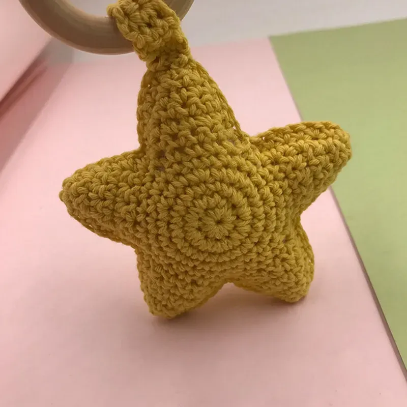 Baby Rattle Bells Crochet Knitted Star Baby Play Gym Baby Teething Wooden Ring Teether Pendant For Kids Gift Toys