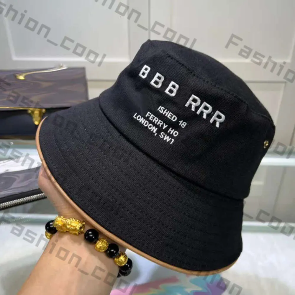 Hattar Bayberry Desingers Bucket Luxurys breda randen Hattar Solid Color Letter Sunhats Fashion Caps Trend Travel Buckethats Temperament Hundred 783