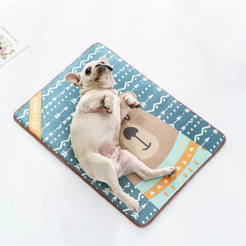 Pet Dog tapis d'été refroidissement pavé chiot lavable glace chiens de soie chats respirant des accessoires de couverture froide fraîche 240416