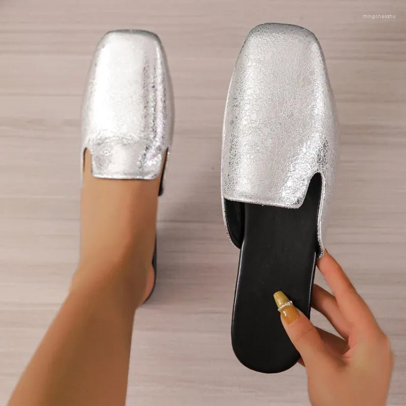 Slippers 2024 Fashion Gold Silver Vrouwen schoenen Jurk Slide Embosed Snake Leather Round Teen Pump Glaasjes voor dames