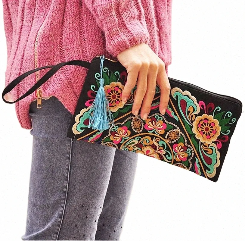 iskybob Embroidered Women Handbag Natial Ethnic Style Butterfly Fr Bags Lady Clutch Tassel Small Flap Evening Bag 2024 f26z#