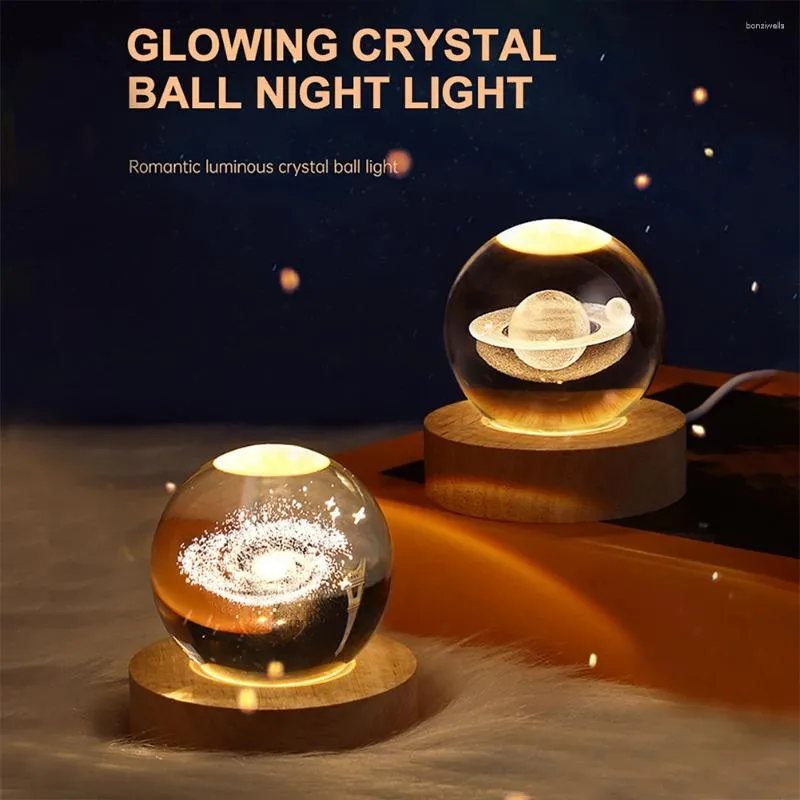 Decoratieve beeldjes 3D Crystal Ball Glass Planet Led Night Light Laser gegraveerd zonnestelsel Globe Lamp met houten basis verjaardagscadeau