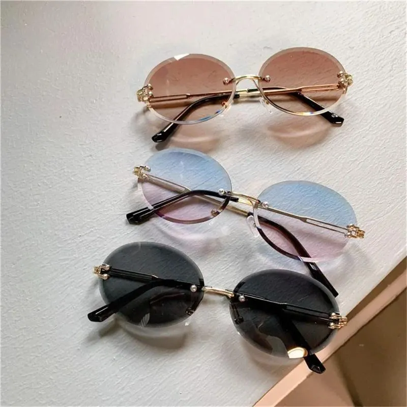 Outdoor Brille randlose ovale Sonnenbrille Retro Uv400 Schutz Metall Rahmenlose Schatten Gradient Objektiv Punk Sonnenbrille für Frauen Männer Männer