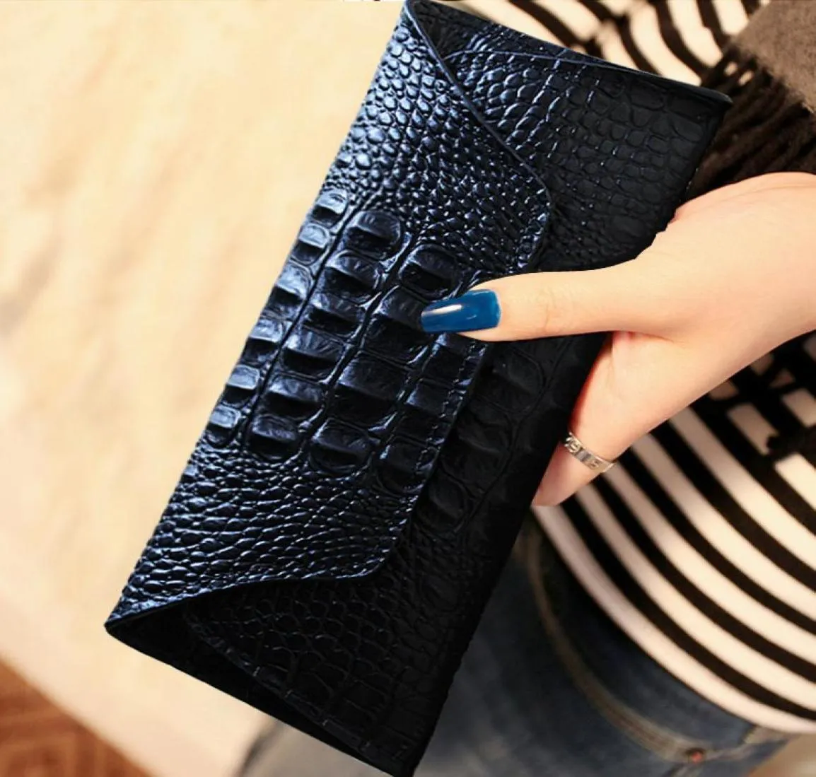 Crocodile MS Wallet Long Leather Handbag Korean version av Cowhide Large Volume Women039S Whole9492222