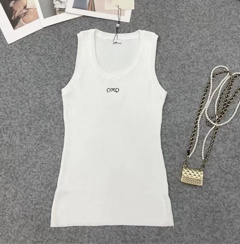 Designer Tanks Womens Tank Top Summer Tshirt Slim Sleeveless Camis Croptop Outwear Elastic Sports Sticked Tanks