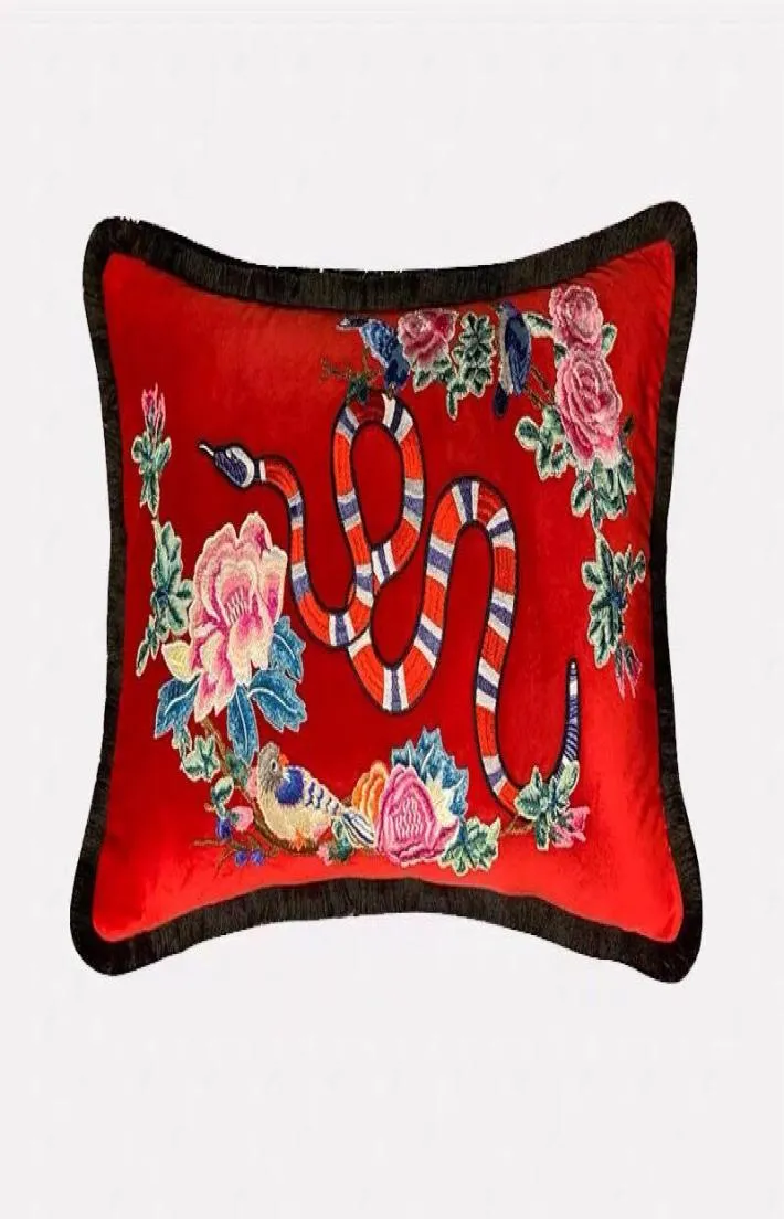 Luxe klassieke Designer Embroidery Pillow Cushion 3555 cm Home and Car Decoration Creative Christmas Gift Home Textiles2421387