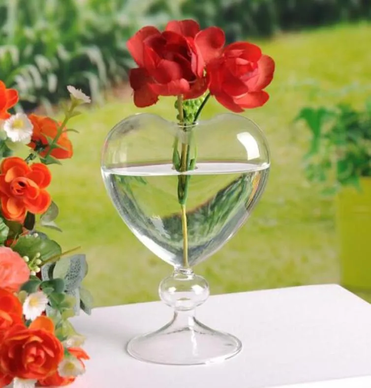 Populära stående glasvaser med hjärtaform design bröllop fest leverans hem dekoration blomma vaser skrivbord glas krukor planter 3655518