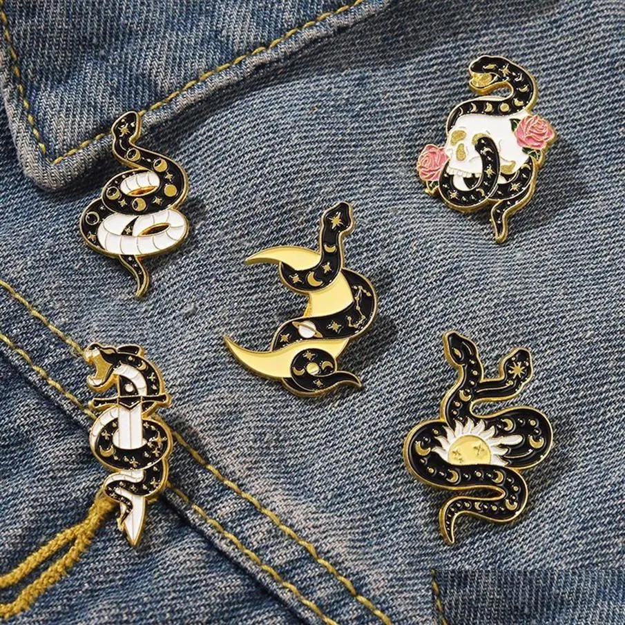 Bijoux européen Ed Snake Around Skl Brooches épingles Unisexe Amuiss Alloy Sun Moon Clothes Accessoires Cartoon Émail Animal Flo2 Dhl65