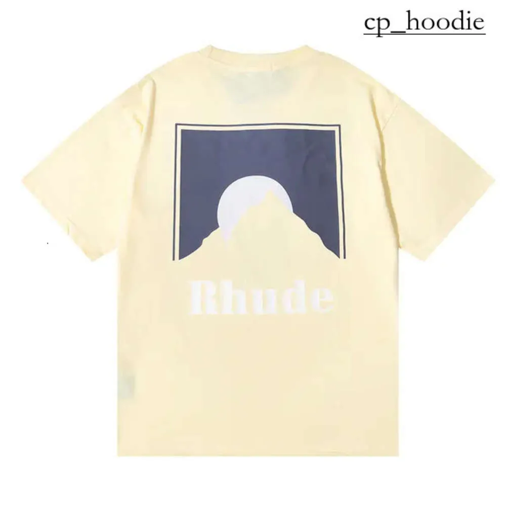 Rhude New 2024 Designer Herren T -Shirt Mode grafische Damen -Herren Kleidung Rhude Hemd Kurzarm Buchstaben Graffiti Lose Rhude Shirt Hochqualitativ 3008