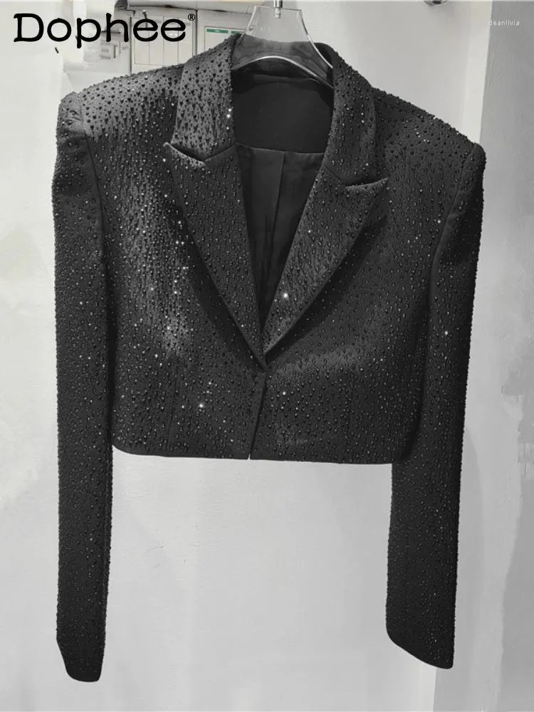 Ternos femininos Terno de perfuração pesado Blazer feminino 2024 Spring Loose Fino preto Caia alta Mangas compridas Cardigã All Matching Cardigan Casaco curto