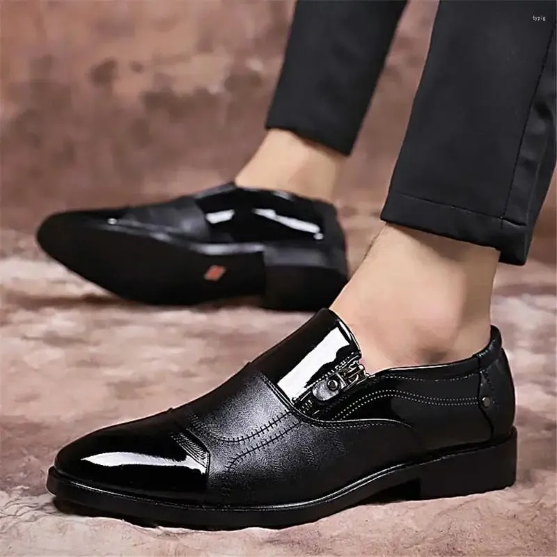 Sukienka Buty poślizg na balecie luksusowe męskie obcasy Casual Man Sneakers sukienki imprezowe Sport Sapatenis 2024G Specjalny szeroki klasyk