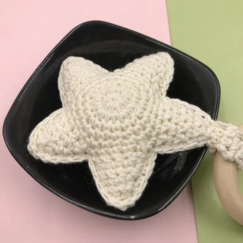 Baby Rattle Bells Crochet Knitted Star Baby Play Gym Baby Teething Wooden Ring Teether Pendant For Kids Gift Toys