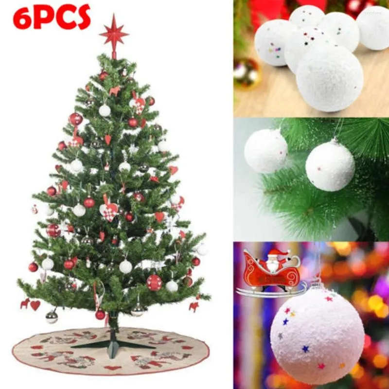 Weihnachtsdekorationen 6PCs kreative Paillettenfeuchtigkeits-Sterne weiße Schneeball 2024 4 cm Schaumkugel Hängende Ornamente für die Weihnachtsbaumdekoration