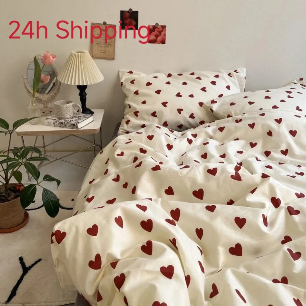 Koreansk stil sängkläder set barn vuxen tvilling full queen size säng platta lakan kärlek hjärtskydd täcker kudde linne inget fyllmedel 240417