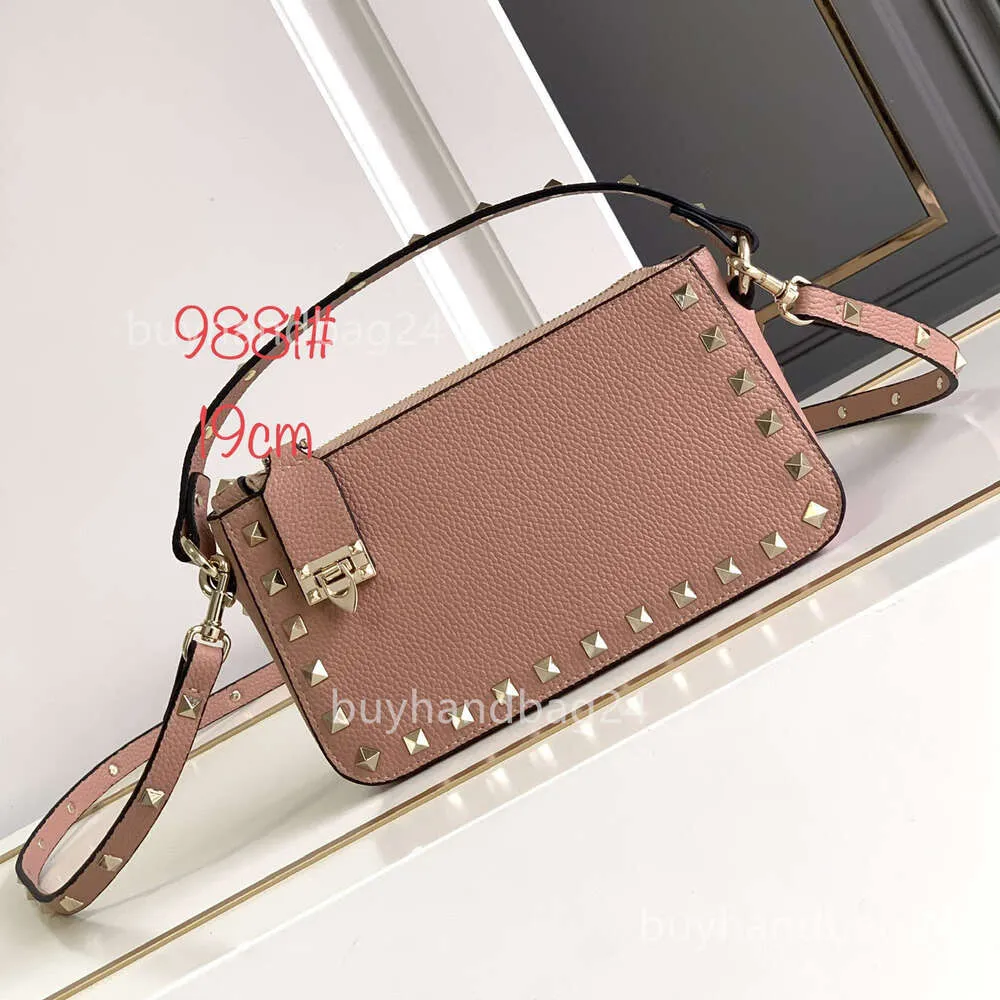 Mulher de couro de bolsa de axila Vallentinos Bolsas de ombro VLOGOO Designer de rocha única Lock Stud Stud Handheld Moda Womens Crossbody 2024 Small Lichchee Buckle Rivet 7N73