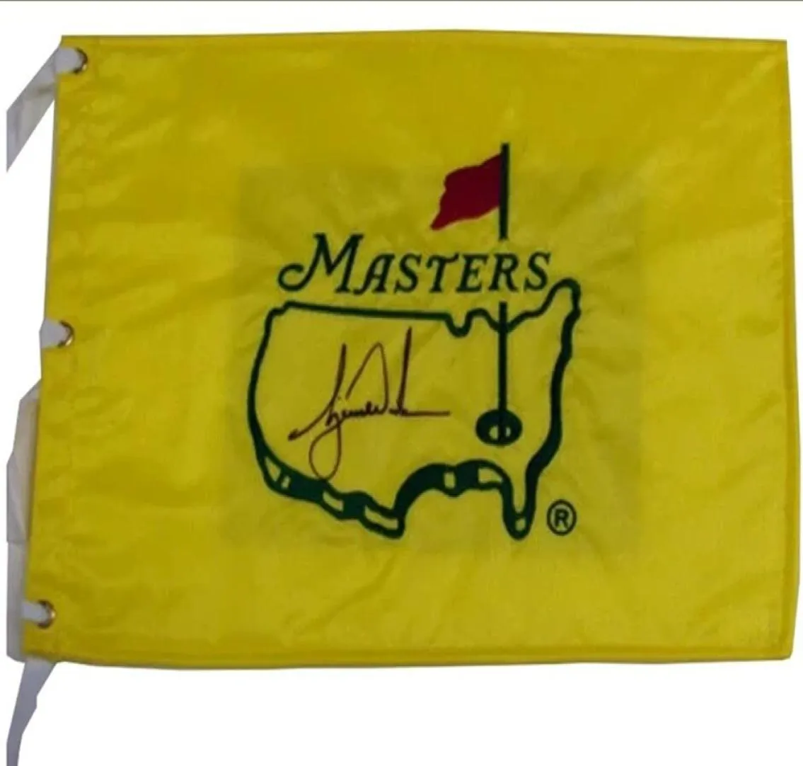 TIGER WOODS SIGNED Autographed US USA America Masters pin Flag6248684