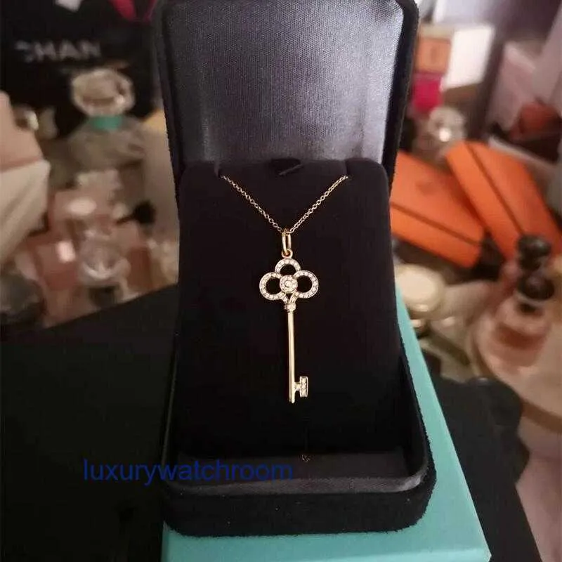 Einfache Luxus TIFFenny Brand Anhänger Halskette T Familie gegen Gold Kronschlüssel 18K Rose 925 Sterling Silber Kragen Kette Damengeschenk Mode vielseitig vielseitig