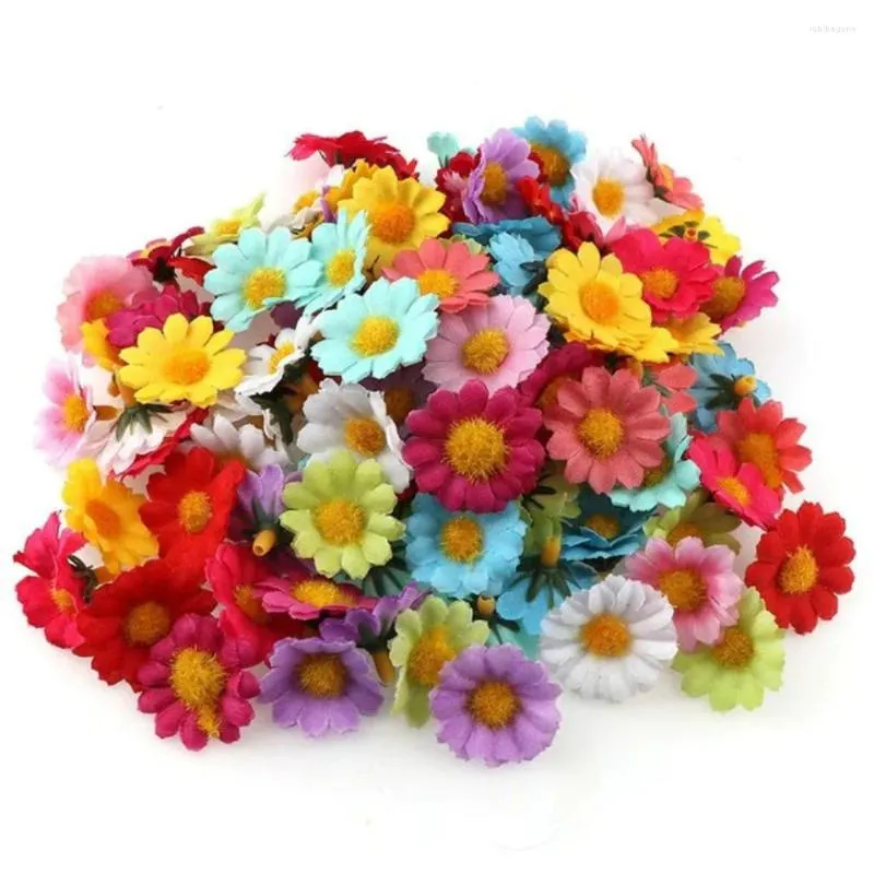 Fleurs décoratives 100pcs marguerite têtes de fleurs artificielles en vrac en masse 4 cm multicolore mini-chef de fête de mariage décoration de maison