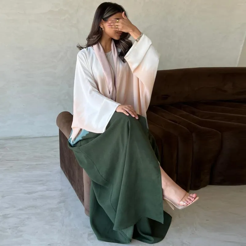 Vêtements ethniques Ramadan 2024 Summer Luxury Gradient Open Batwing Kimono Abaya Dubai Muslim Modest Dress Islam Abayas for Women Kaftan