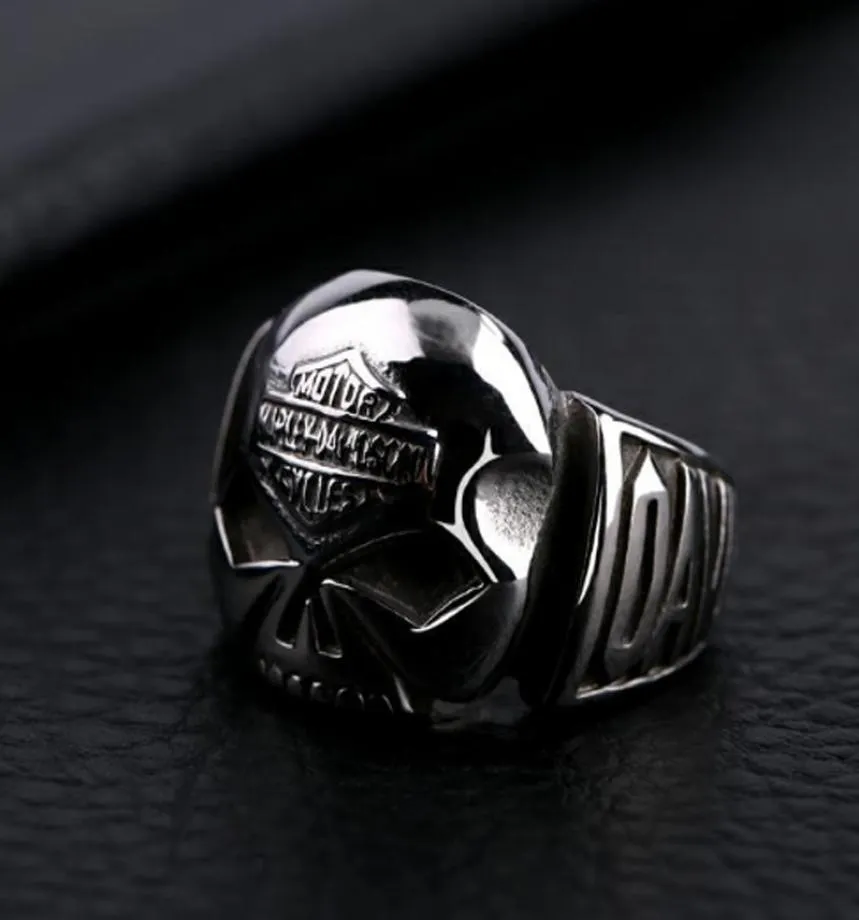 Men and women in Europe and the United States skull ring steel man039s personality stainless steel ring2702575