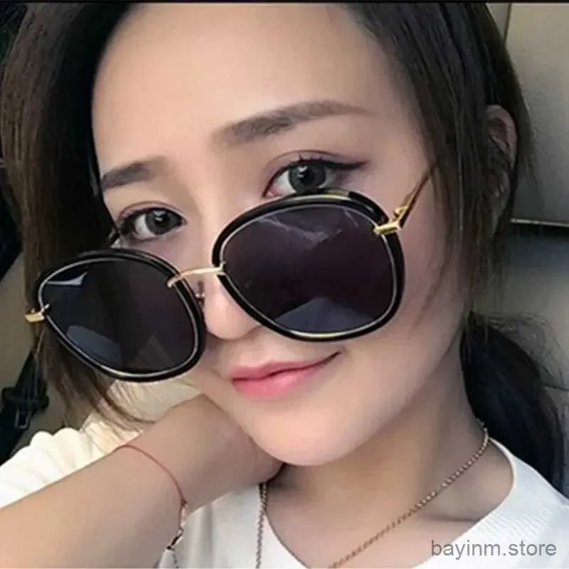 Sunglasses Retro Round Sunglasses Women Brand Designer Retro Big Frame Metal Sunglass Female Drive Luxury Eyewear Women Black Sun Glasses