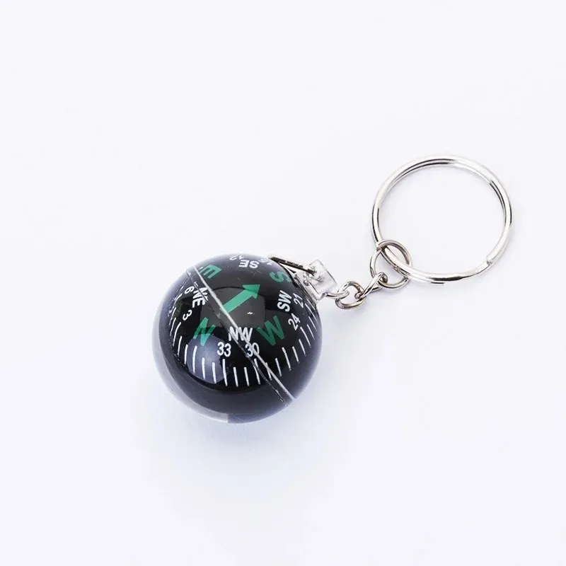 Ball Keychain líquido cheio de bússola mini tamanho do bolso Botão leve Formulário Dirigente Navigador Magnético