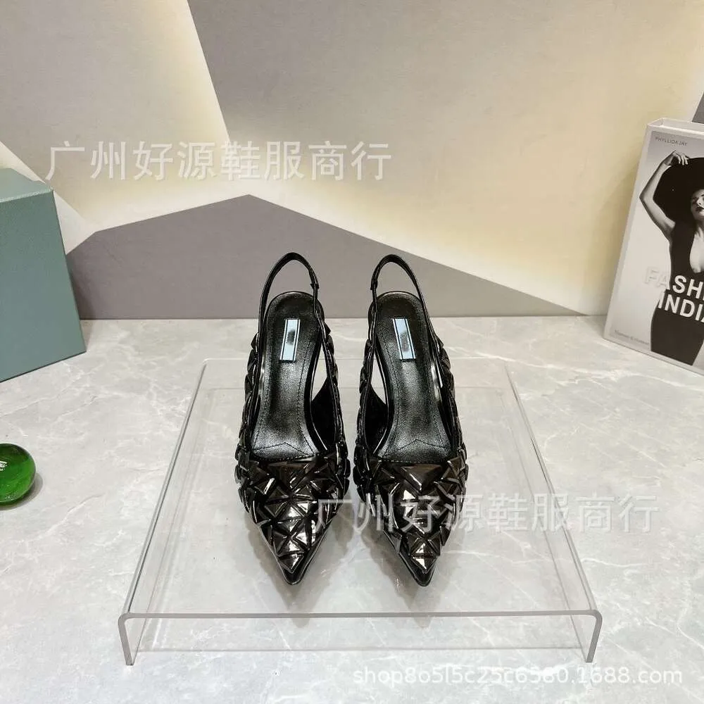 designer sandals women heel P Spring Pointed Triangle Buckle Full of Nails Back prads Empty Fashion Single Shoes Women Crystal Clear Elegant