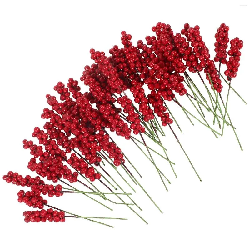 装飾的な花50 PCS人工ベリーブランチフラワーガーランドレッドフルーツフェイクステム植物