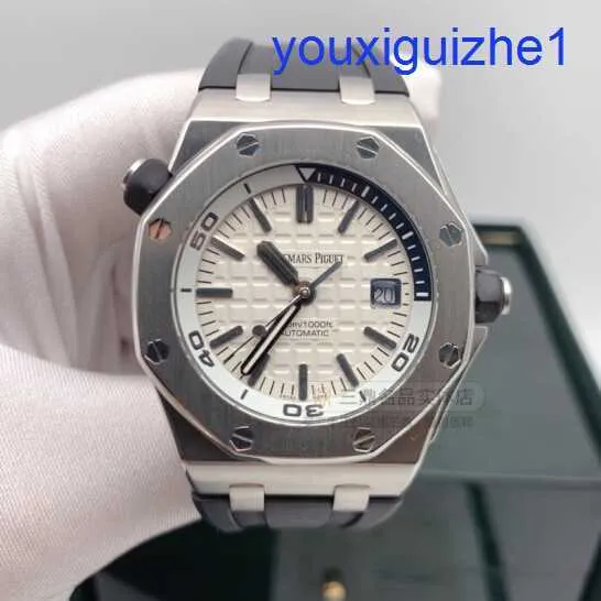 Regarder du bracelet en fantaisie Royal Oak Series Offshore 15710st.OO.A002CA.02 Watch 42mm White Plate Mens Watch