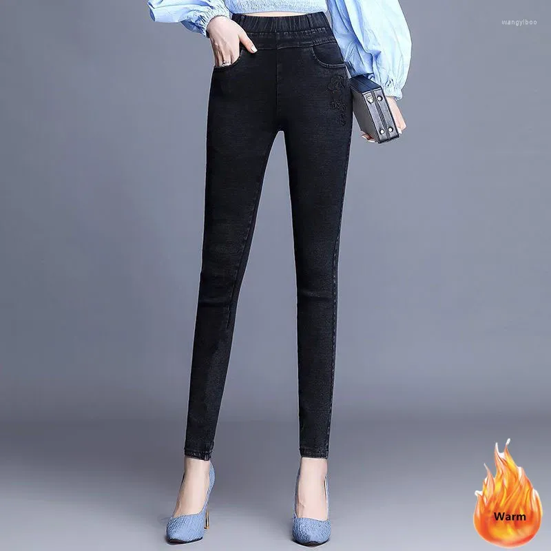 Jeans pour femmes Winte High Wasit Elastic Taist plus Velvet Crayon chaud Denim Femmes Streetwear décontractées