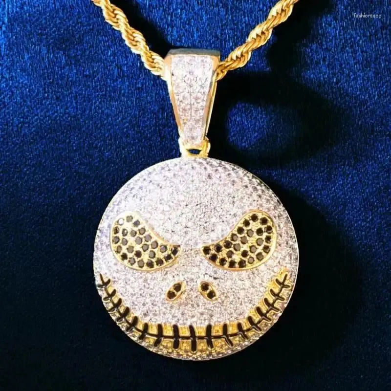 Hänge halsband Hip Hop Skull Face Crystal Bling Zircon Demon Necklace Men Ladies Rock Rap Trend Party Jewelry Gift