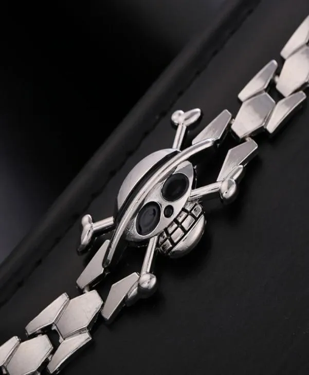 Charmarmband HF Högkvalitativ anime One Piece Plating Alloy Armband Skull Cosplay Accessories3470355