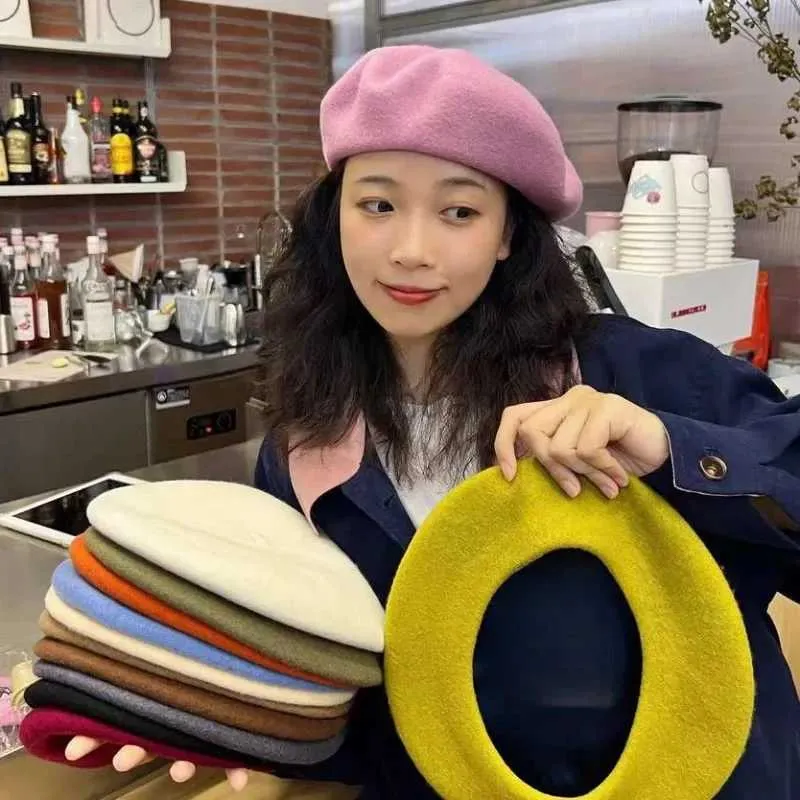 Bérets Bérètes en laine coréenne pour femmes Soft Retro Femme Couleur solide épaisse Couchons de marche élégants Chapeaux de peintre français chaud chaud chaud D24417