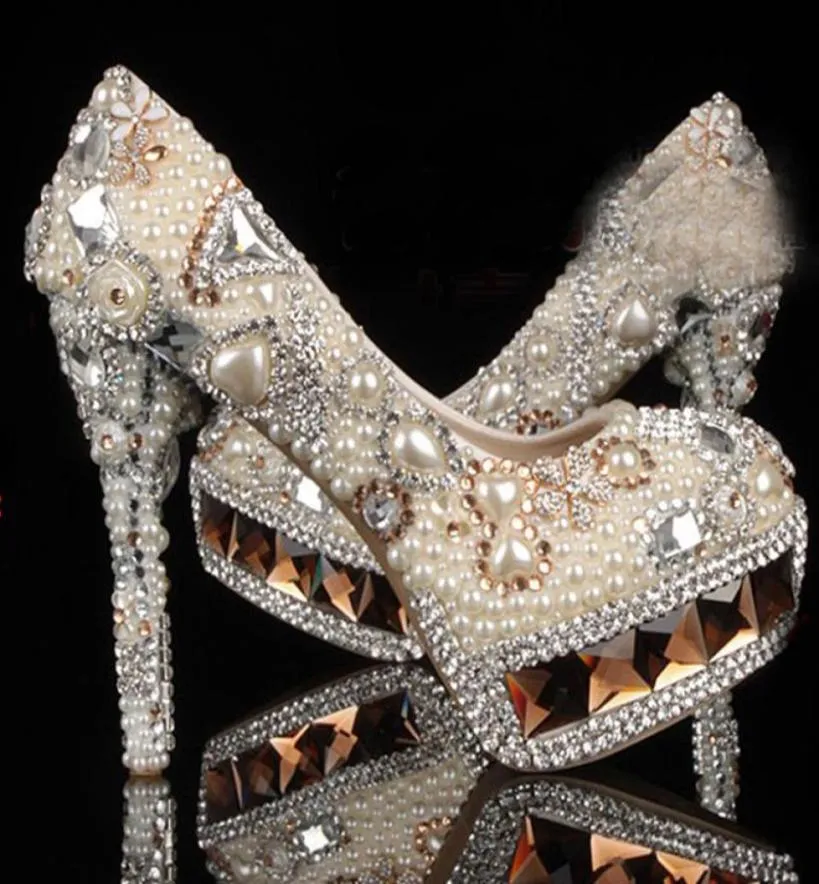 Weiße Elfenbeinkristall und Perle Runde Zehen Brauthochzeitsschuhe Diamant High Heel Frauen Kleidschuhe Wunderschöne Modedame Party Schuhe 4961966