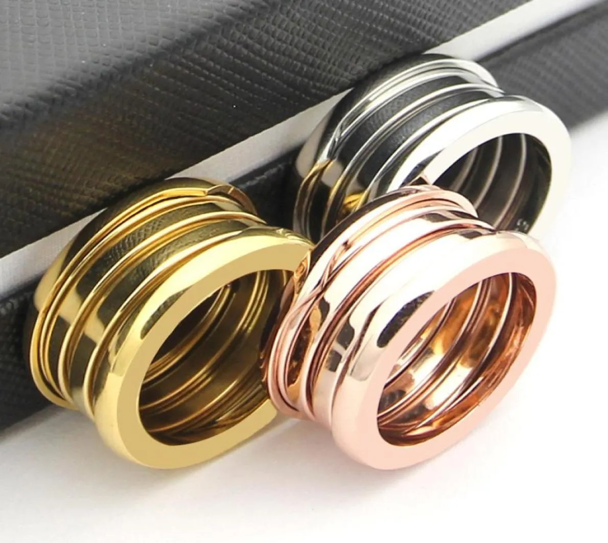 Personality stainless steel three ring 18K gold plated couple narrow version ring gift ring7041379