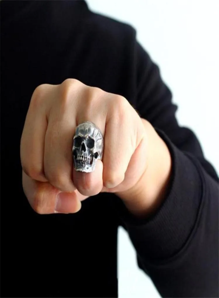 Cluster Rings Personality Punk Skull 316L из нержавеющей стали Men039S Готическое байкер -байкер -кольцо мотоциклетная группа вечеринка модные ювелирные украшения ACC4604966