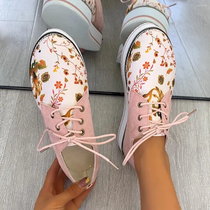 Casual schoenen vrouwen gevulkaniseerd rond teen etnische lichtgewicht canvas mode sneakers veelzijdig 35-43