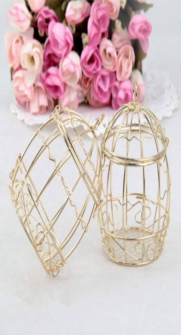 Wesele Favor Holders European Creative Gold Hollow Matel Candy Boxes Romantic Cout Iron Ptak Cage Materiały 4504296