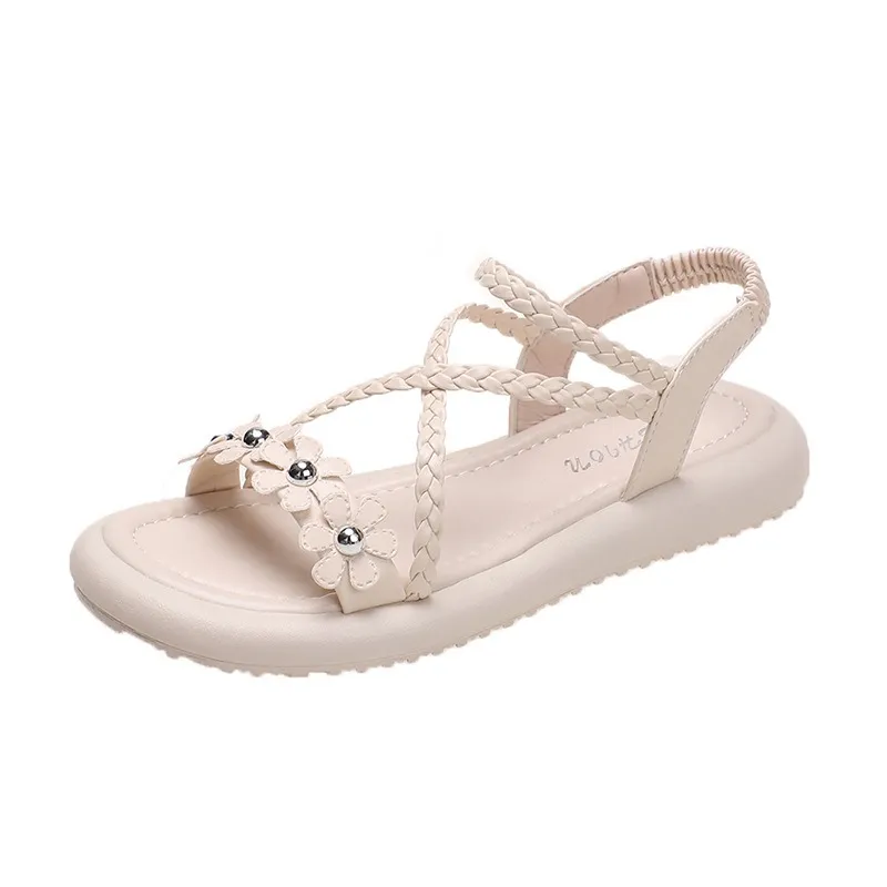 Flower Flat Sandals Women Popular Summer New Korean Fashion Woven Word med tjocksolade strand tofflor för kvinnors skor A089