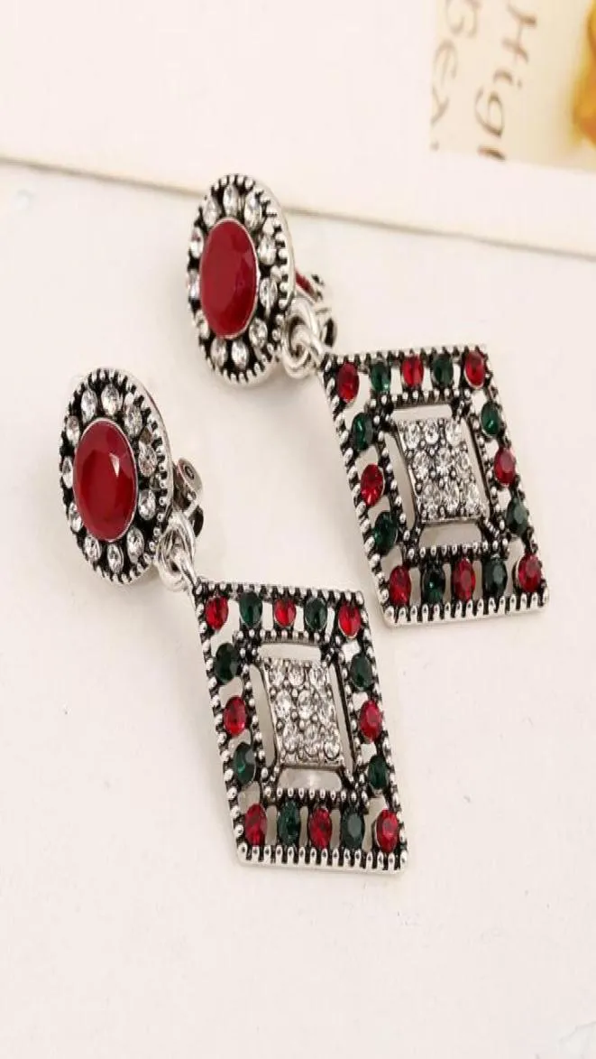 Moda clipes de orelha sem ouvidos requintados Brincos de mulheres vintage Brincos geométricos de jóias Presente de casamento 4734619